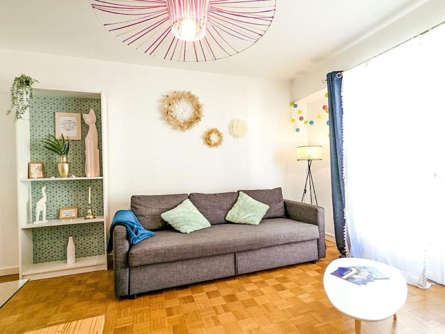 Cosy Spring 2Ch - Place Verdun - Stationnement Gratuit Pau Ngoại thất bức ảnh